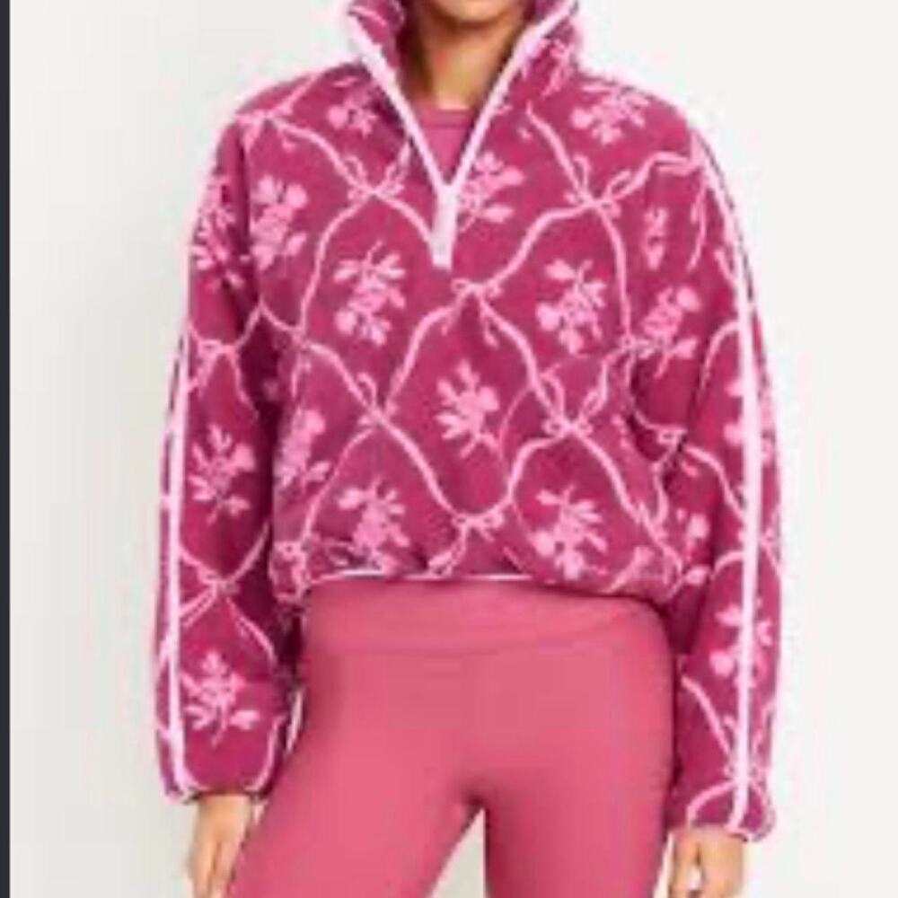 Feminine floral sherpa pullover